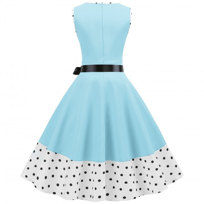 Robe swing pour femmes avec décolleté en V et ourlet à pois Chic & Stil