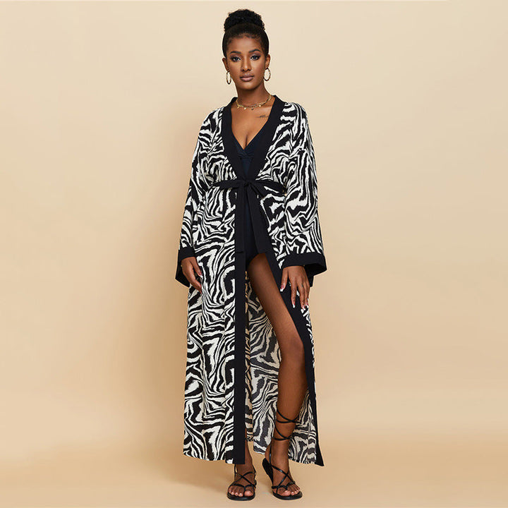 Ladies Luxurious Bathrobe with Exotic Pattern Chic Und Stil