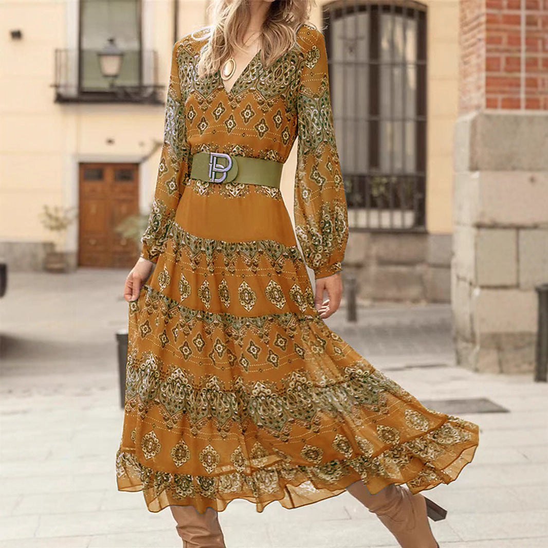 Maxi dress for women with voluminous sleeves and elegant floral design Lune London