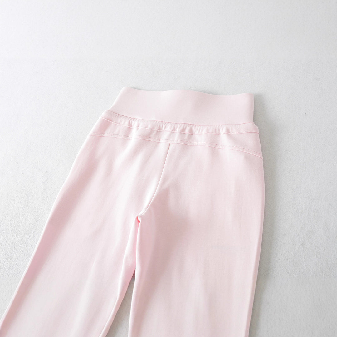 Women’s flared lounge pants with a high waist and practical side pockets Lune London