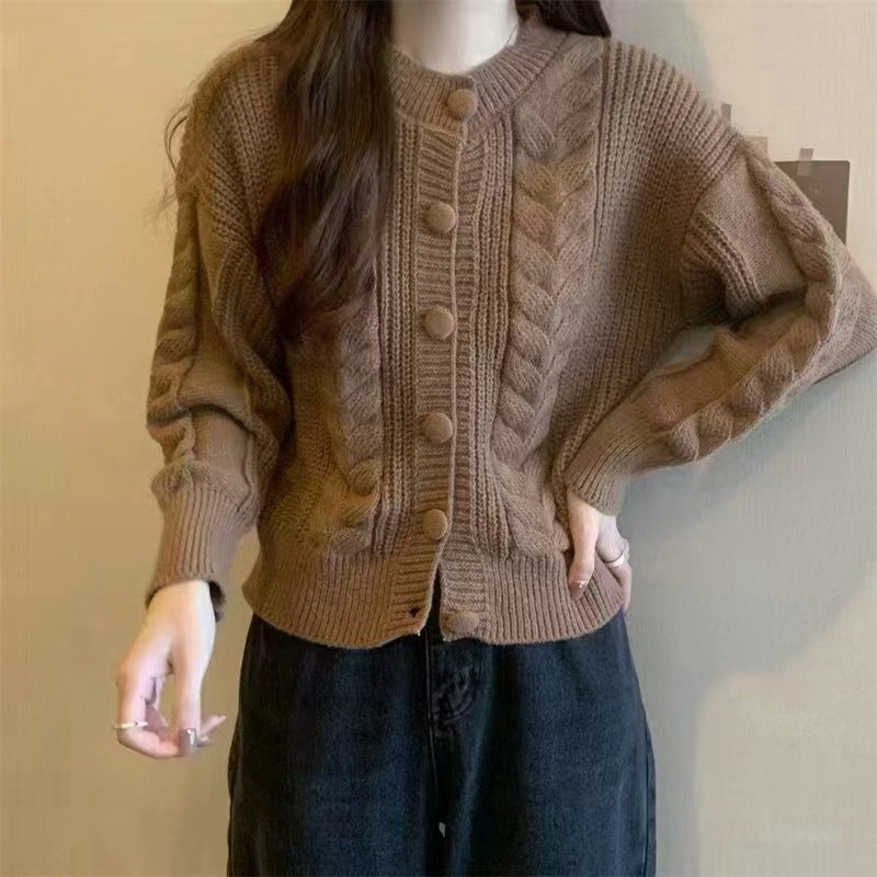 Ladies cardigan with nostalgic cable pattern Lune London
