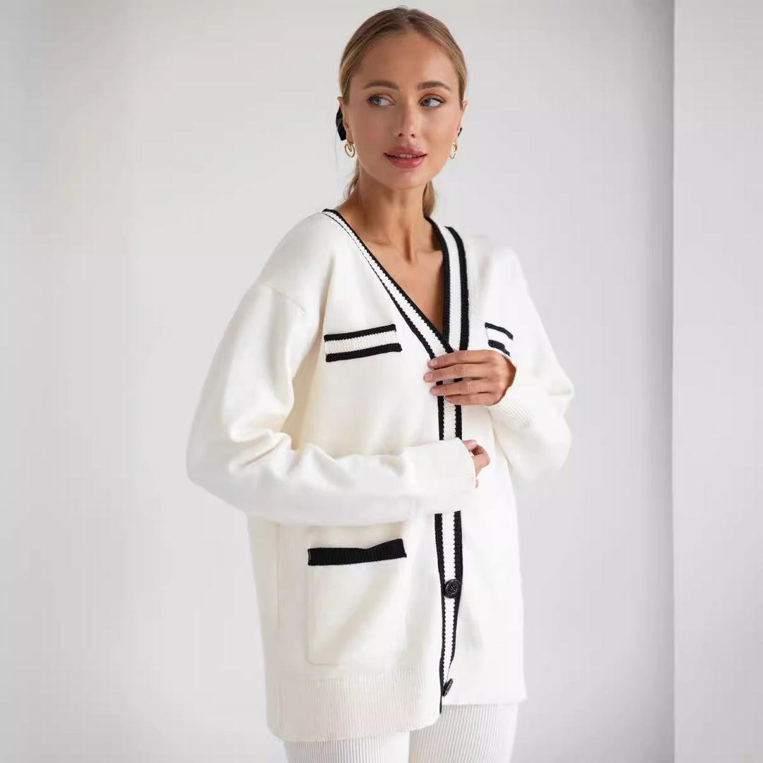 Comfortable sweater for women with contrasting details Lune London