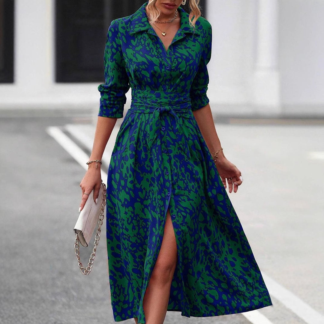 Elegant midi dress with button closure Lune London