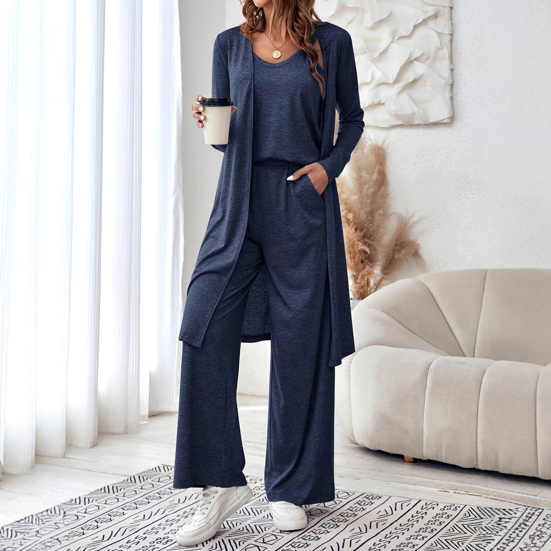Women's loungewear set with long cardigan and loose pants Lune London