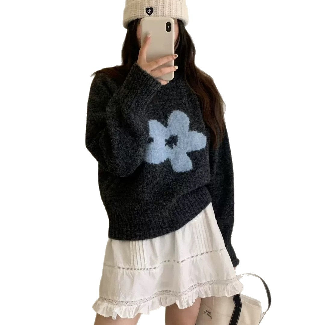 Women’s sweater with floral design and long pile material Lune London
