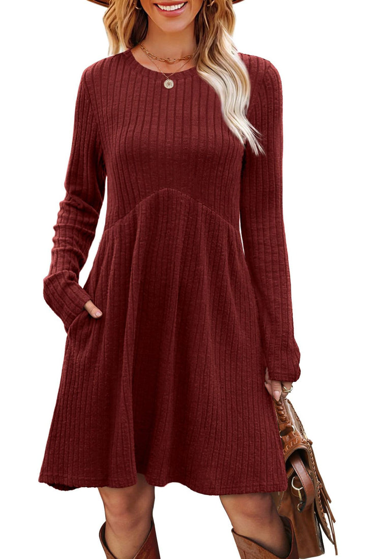 Casual maxi dress for women with ribbed design and pockets Lune London
