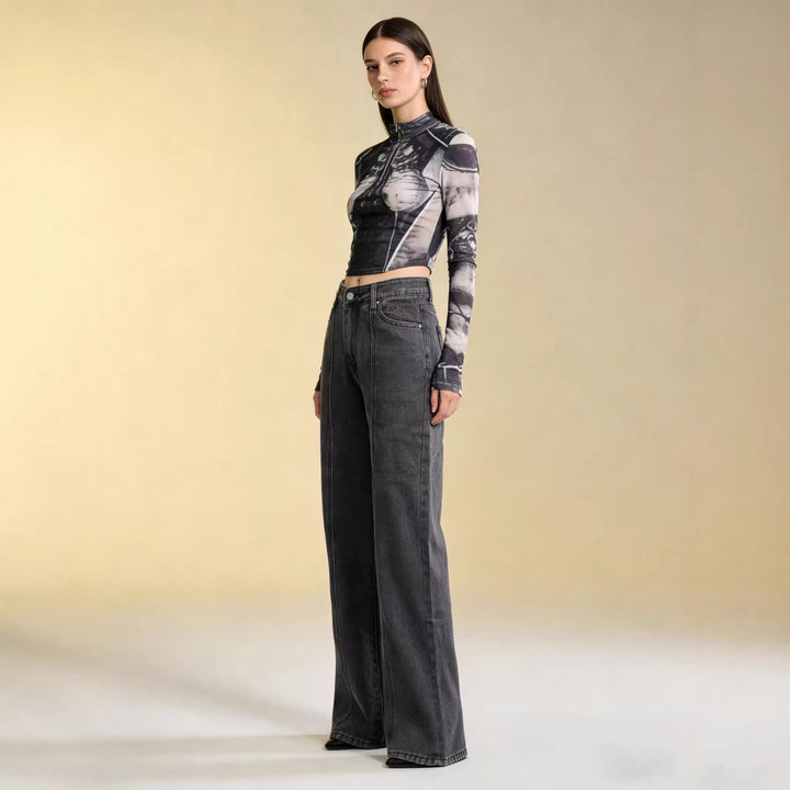 Women high-waisted wide jeans with sophisticated seam details Lune London
