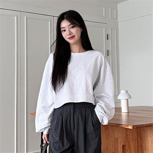 Pull court pour femmes avec manches ballon Chic & Stil