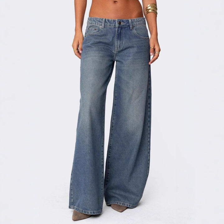 Women's casual flared jeans with wide leg Lune London
