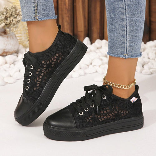 Women's sneakers with breathable mesh surface and non-slip sole Lune London