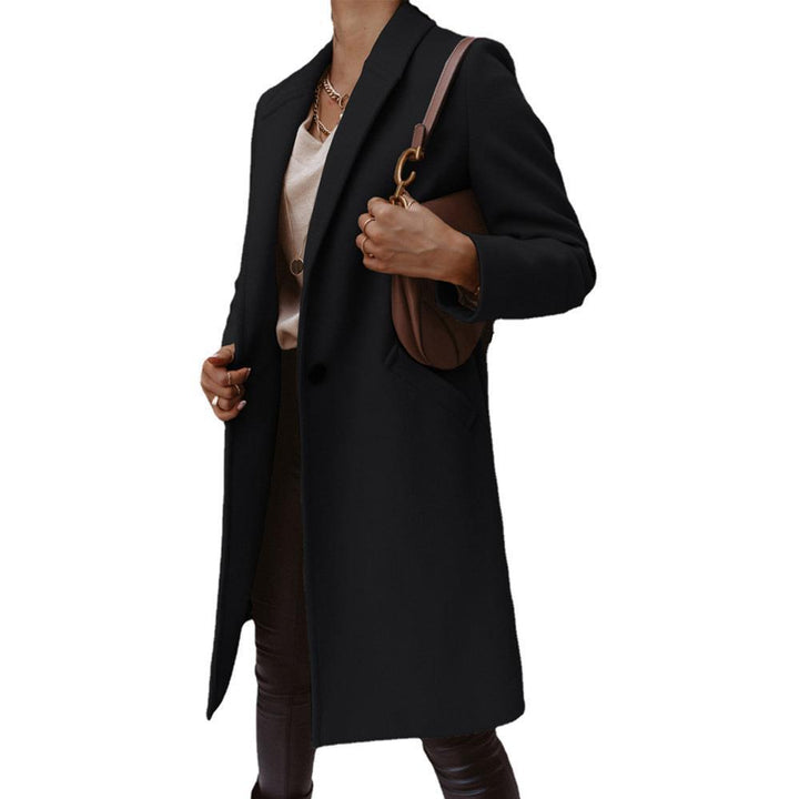 Ladies elegant long coat in high-quality wool blend with classic lapels Lune London