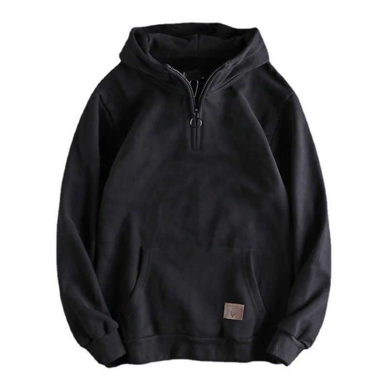 Men's hoodie with short zipper and practical kangaroo pocket Lune London