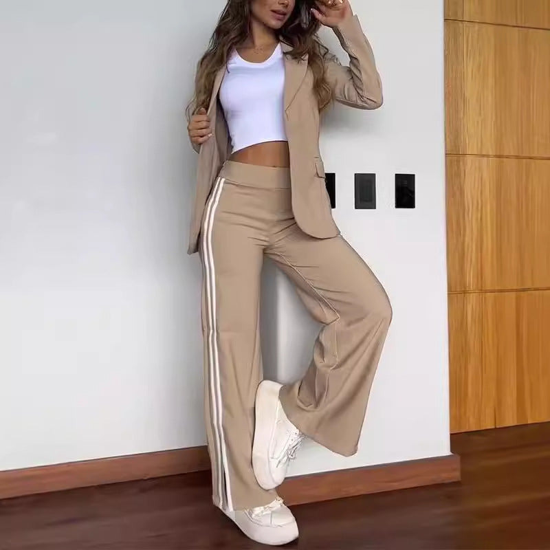 Sporty business set for women with blazer and wide pants waist Lune London