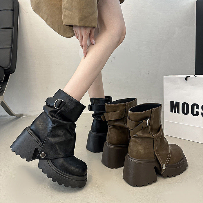 Lune London | Women's fashionable chunky boots with decorative strap and sturdy sole