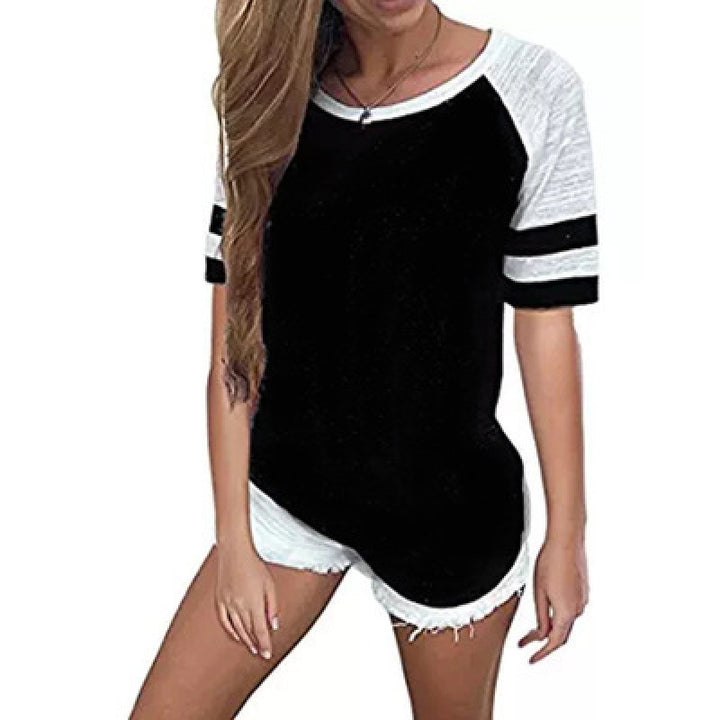 T-shirt sportif pour dames avec un design casual et des matériaux respirants Chic & Stil