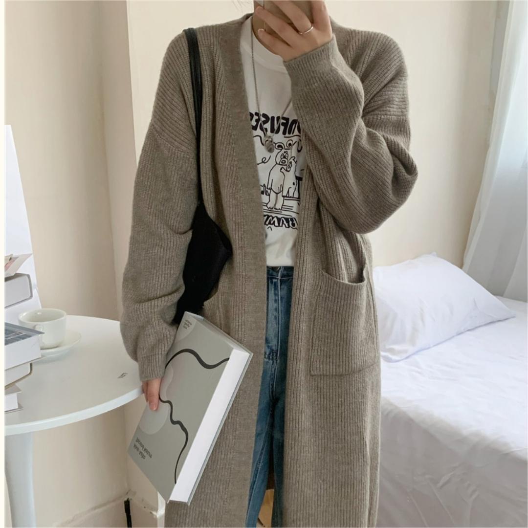 Manteau tricoté pour femmes avec ouvertures et poches spacieuses Chic & Stil