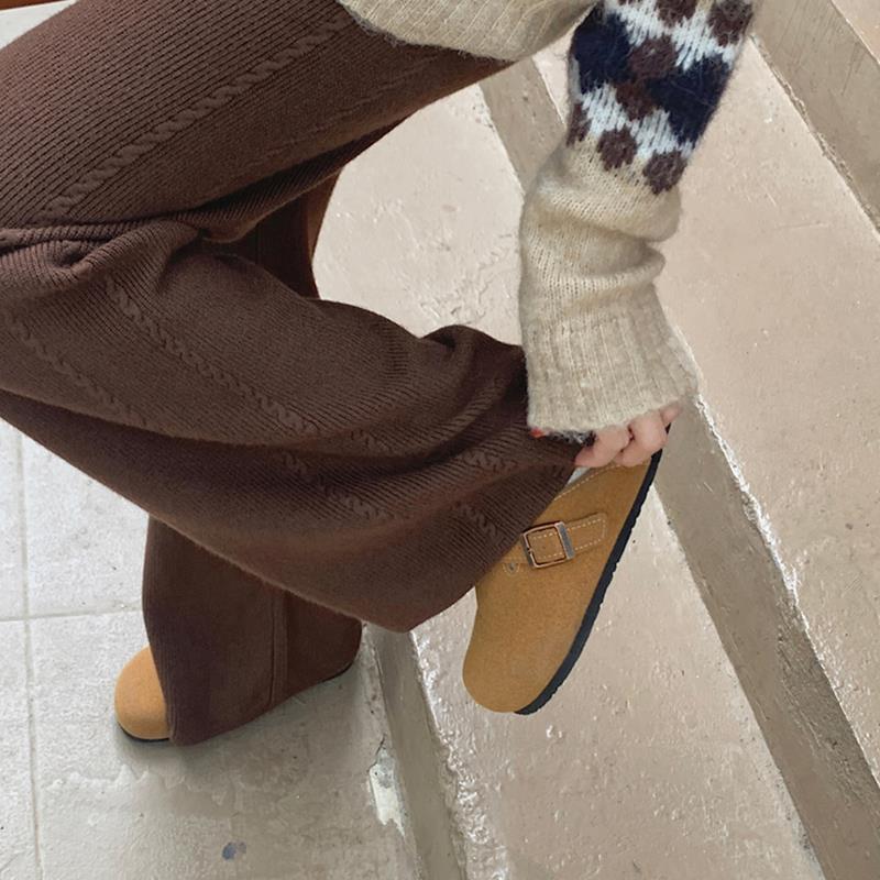 Cardigan en tricot côtelé confortable pour femmes avec un élégant col montant Chic & Stil