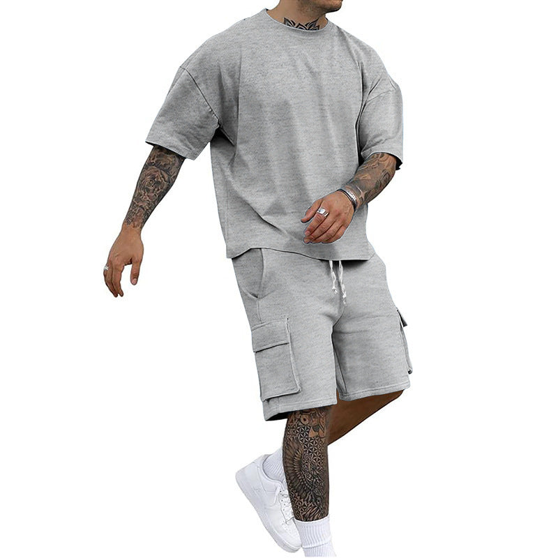 Men's leisure set with oversized t-shirt and cargo shorts Lune London