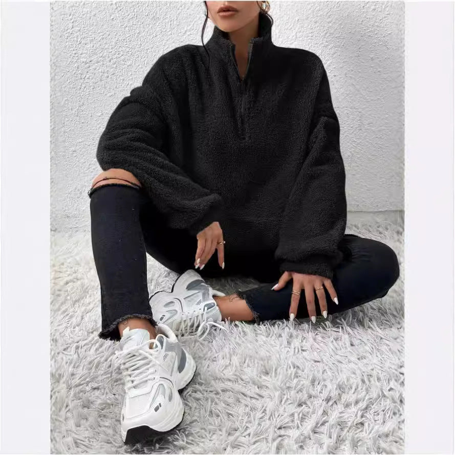 Women's Cozy Fleece Pullover with Stand-Up Collar and Side Pockets Lune London