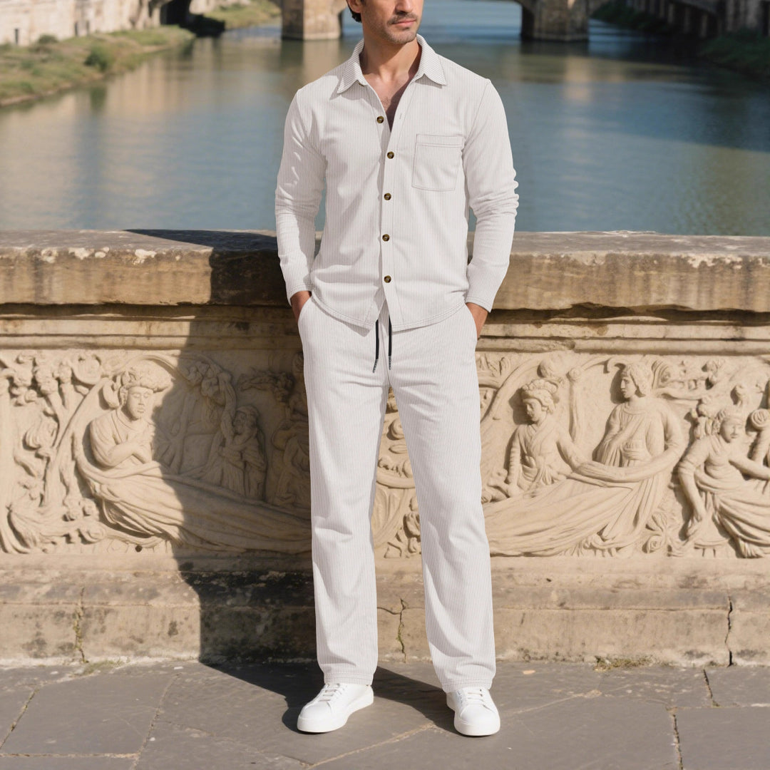 Elegant casual suit for men with structured design and practical pockets Lune London