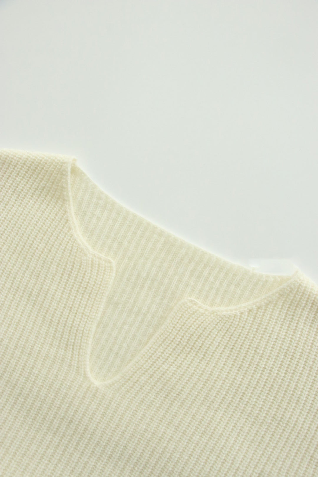 Haut tricot décontracté pour femmes avec décolleté en V Chic & Stil