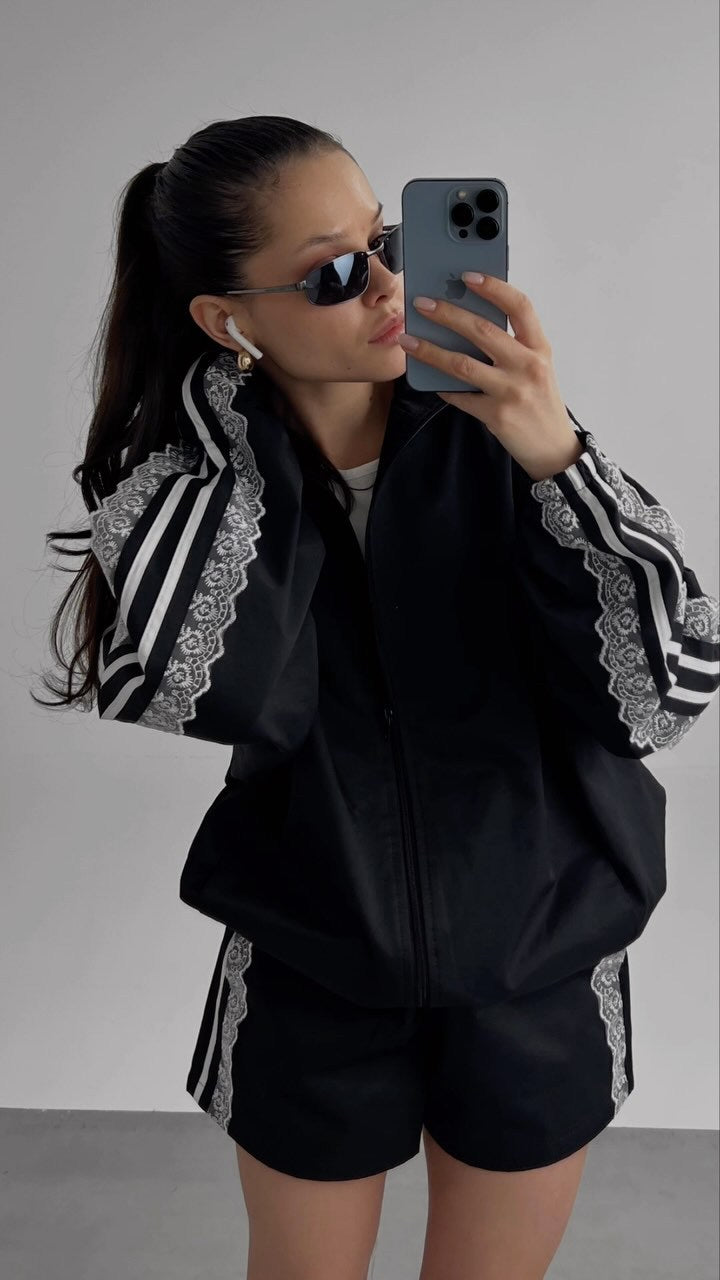 Sporty set for women with delicate lace appliqués Lune London