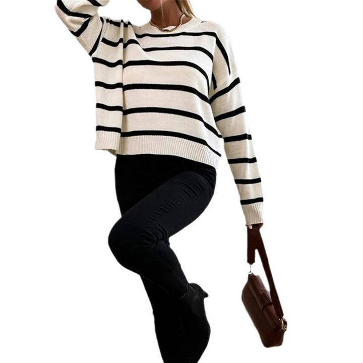 Casual knitted sweater for women with captivating striped patterns Lune London
