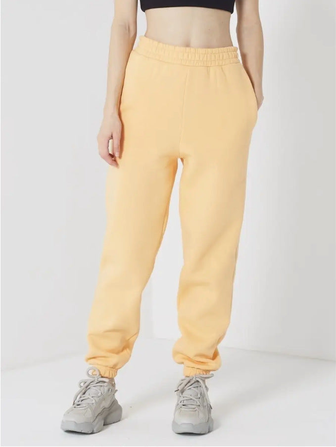 Casual women's jogging pants with elastic waist and edges Lune London