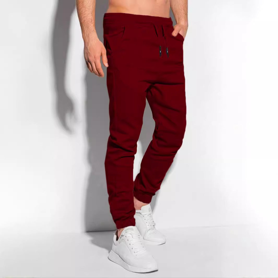 Sporty jogging pants for men with practical side pockets Lune London