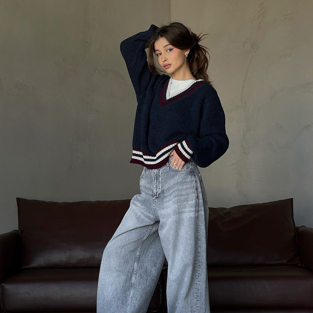 Casual sweater for women with V-neck and striped details Lune London