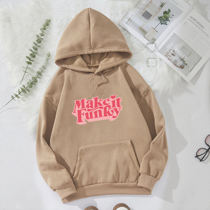 Women's hoodie with playful print Chic & Stil