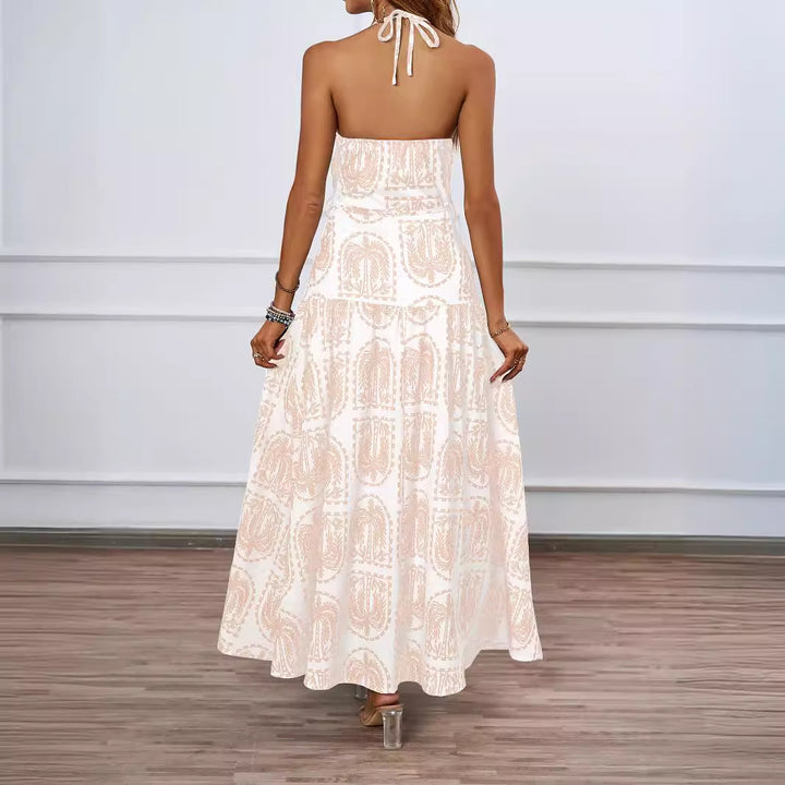 Women's maxi dress with playful pattern and elegant silhouette