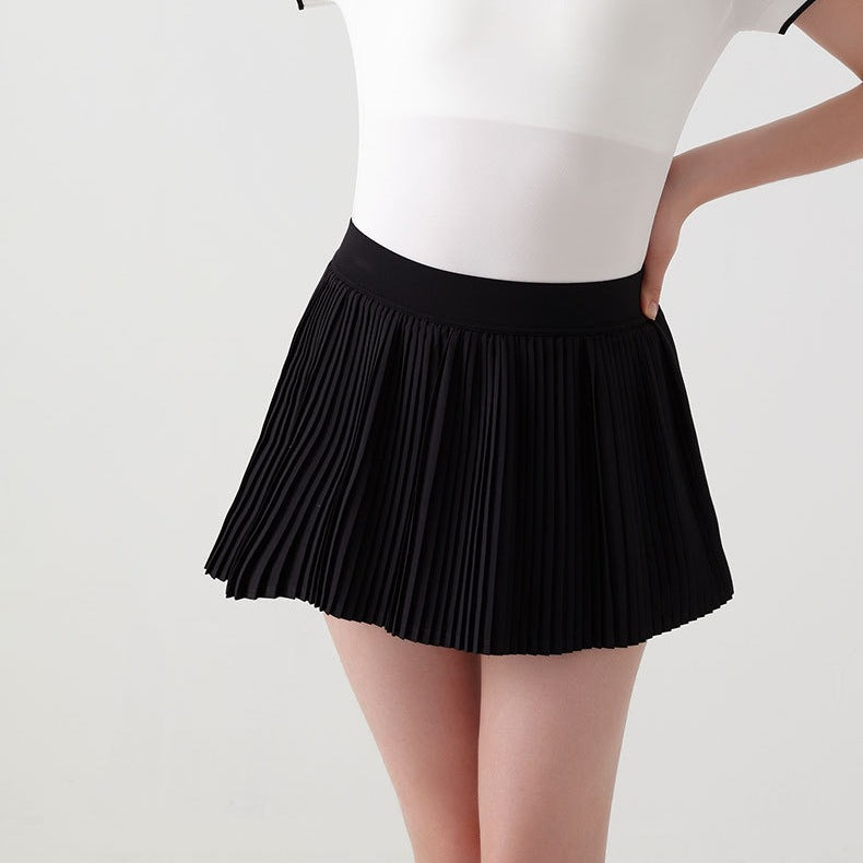 Pleated mini skirt for women with elastic waist and lightweight fabric Lune London