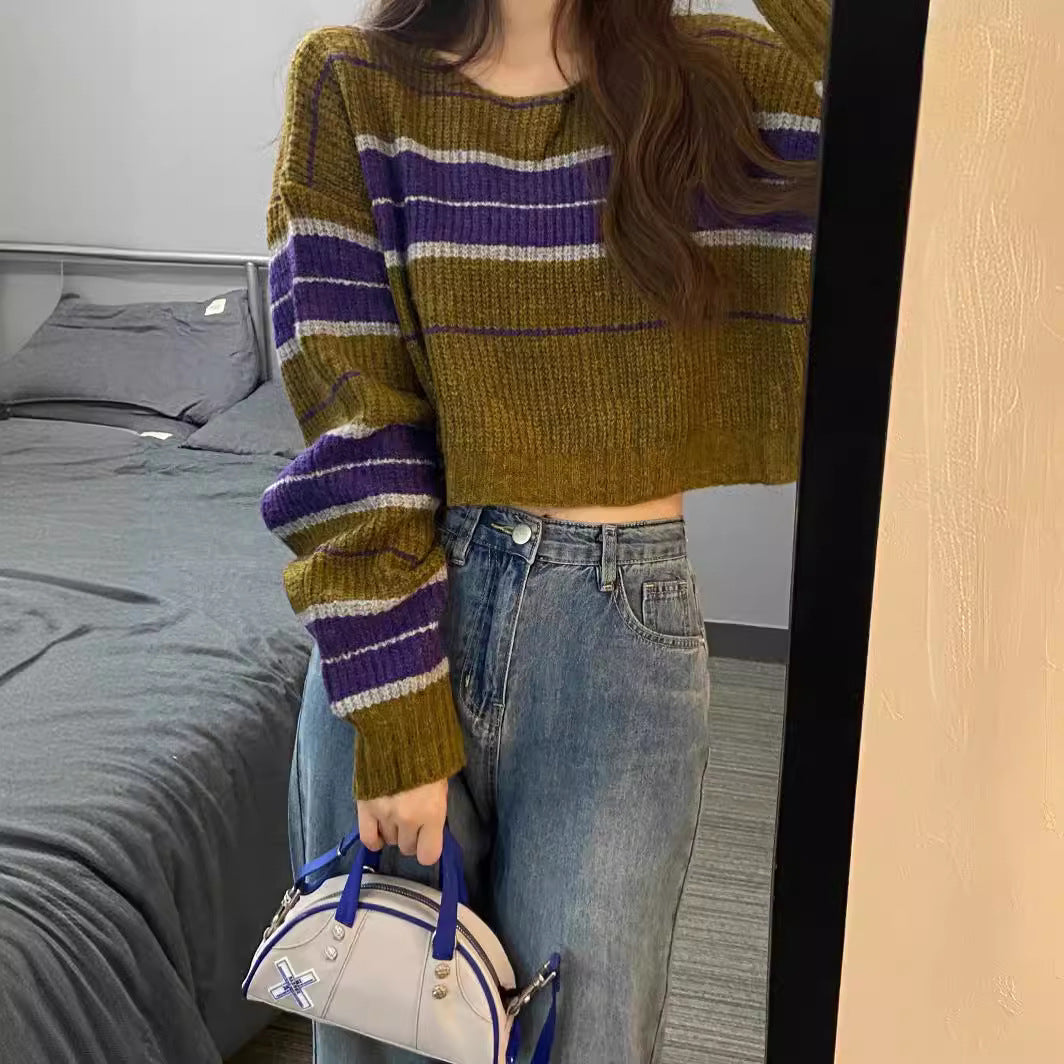 Short knit sweater for women with horizontal stripe pattern Lune London