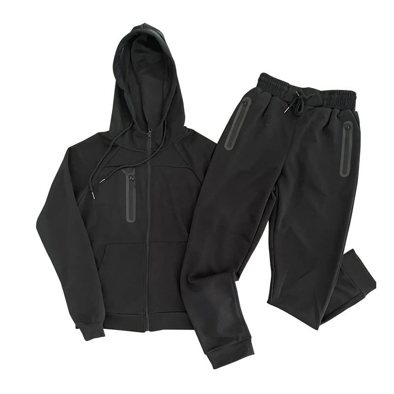 Men's sports suit with highly functional design Lune London