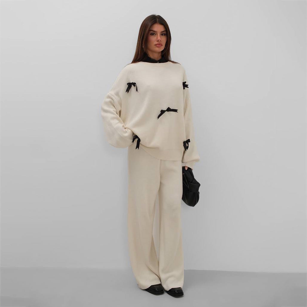 Comfortable knit outfit for women with high-quality applications Lune London