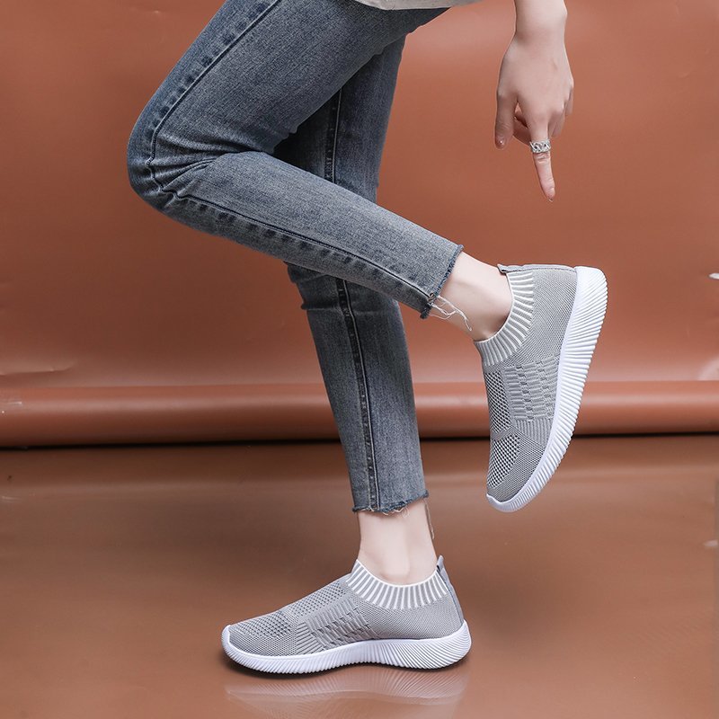 Breathable Slip-On sneakers for women with stretchy knit upper Lune London