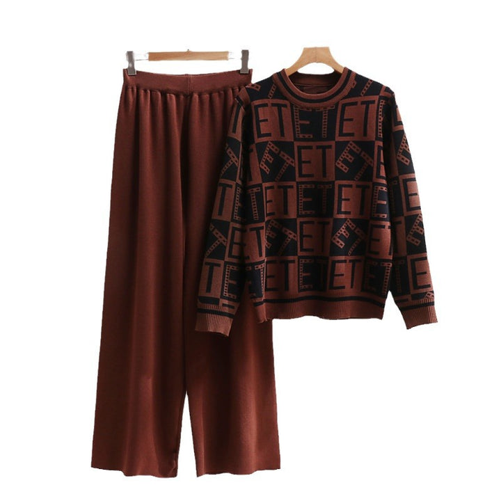 Casual knitted loungewear set for women with graphic pattern and loose fit Lune London