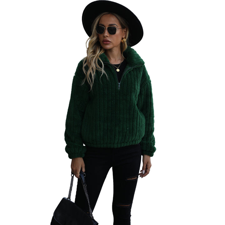 Fleece pullover for women in a casual chic style