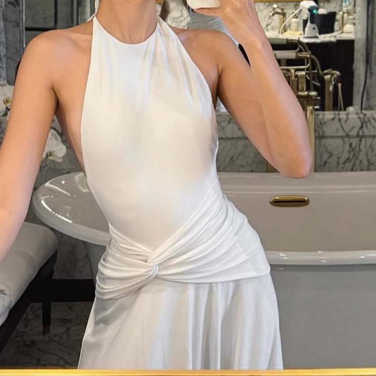 Ladies Elegant Maxi Dress with a high-quality wrapped detail and a chic Halter Neck Lune London