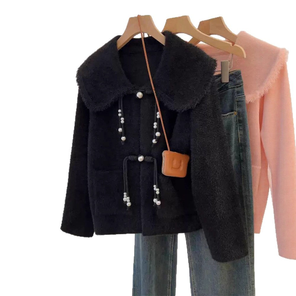 Cardigan féminin élégant avec détails en perles Chic & Stil