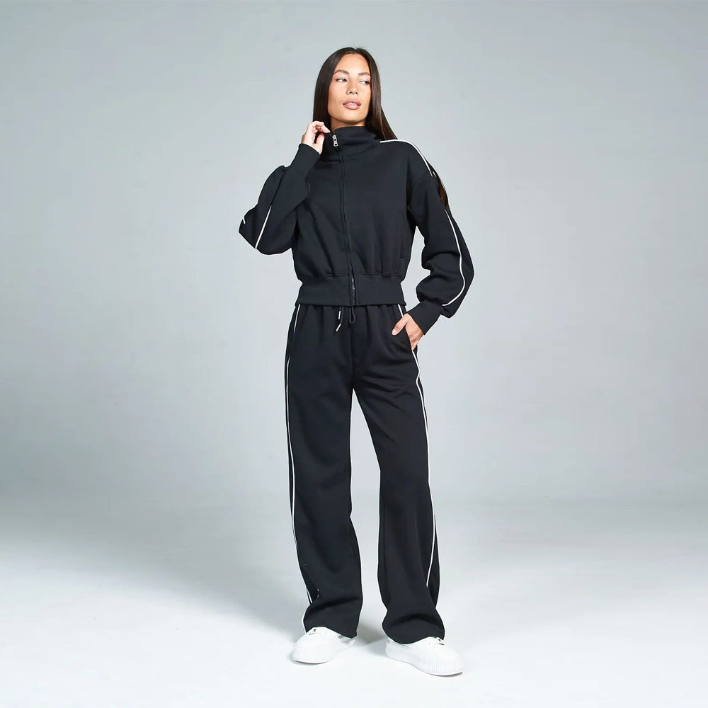 Leisure set for women with high collar and casual cut Lune London