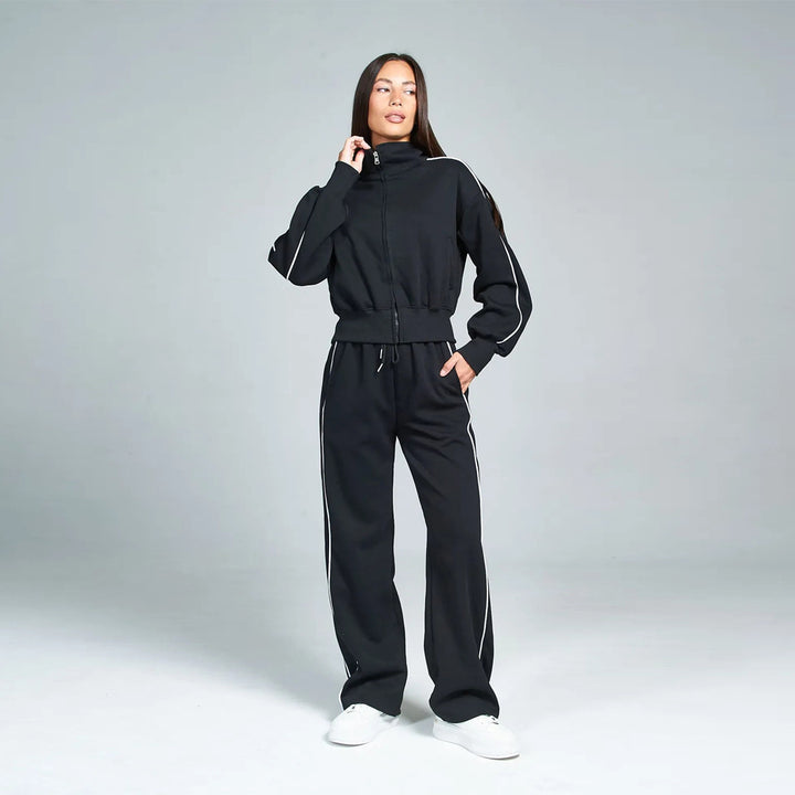 Leisure set for women with high collar and casual cut Lune London