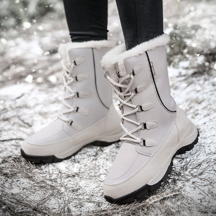 Insulated winter boots for women with slip-resistant sole and soft inner lining Lune London