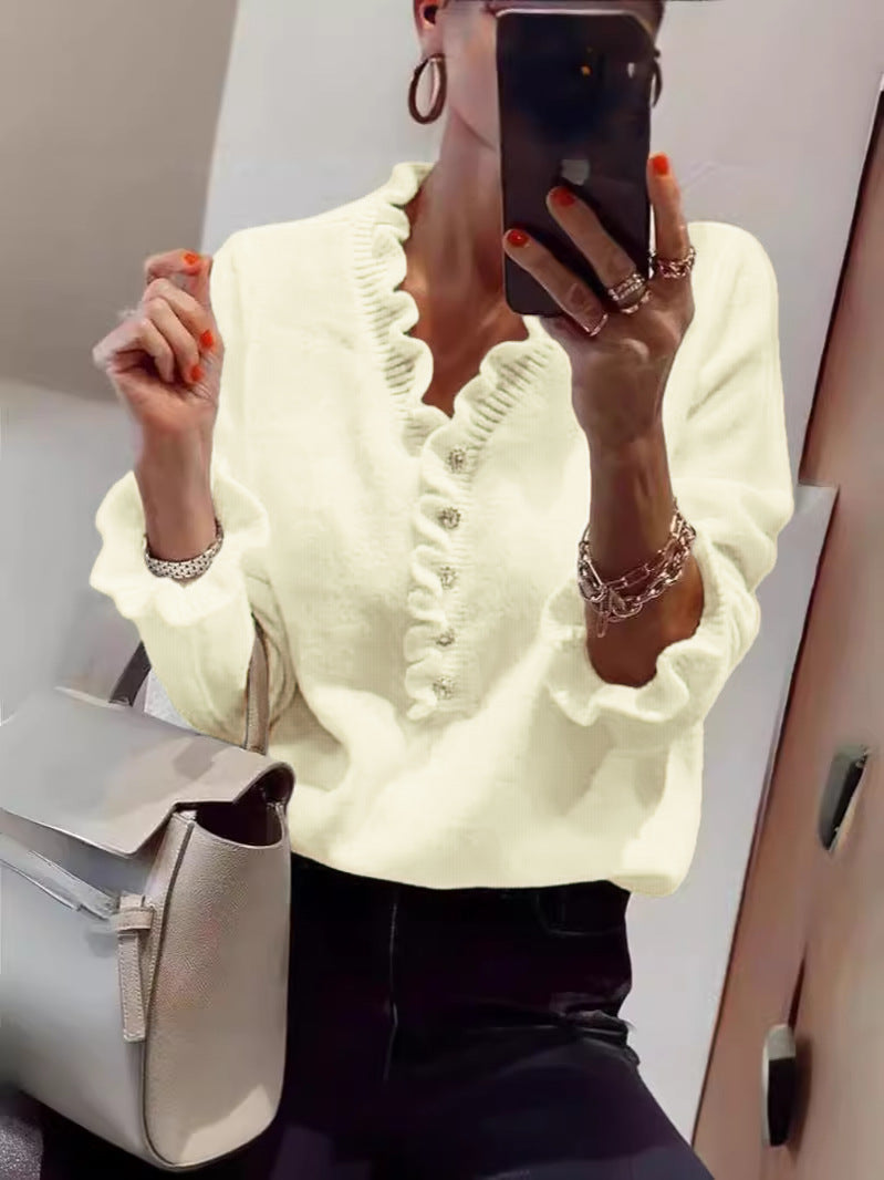 Blouse pour femmes avec un design de volants fluides et patte de boutonnage Chic & Stil