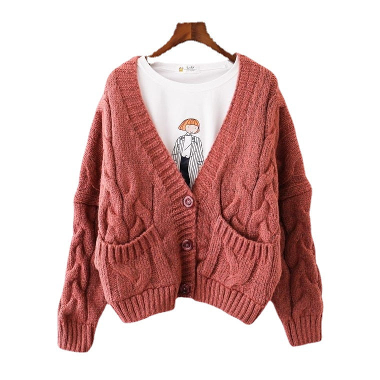 Cardigan en tricot épais pour femmes avec un décolleté en V flatteur et des poches pratiques Chic & Stil
