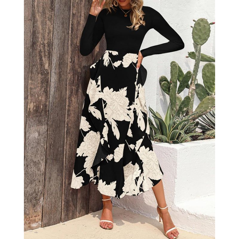 Maxi skirt for ladies with floral ornaments and a flexible waist Lune London