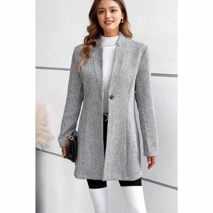 Women Modern Knit Blazer with Slim Fit and Elegant Details Lune London
