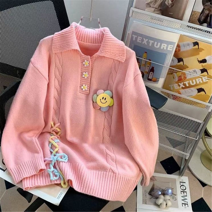 Chunky knit sweater for women with colorful applications and a ribbed structured neckline Lune London