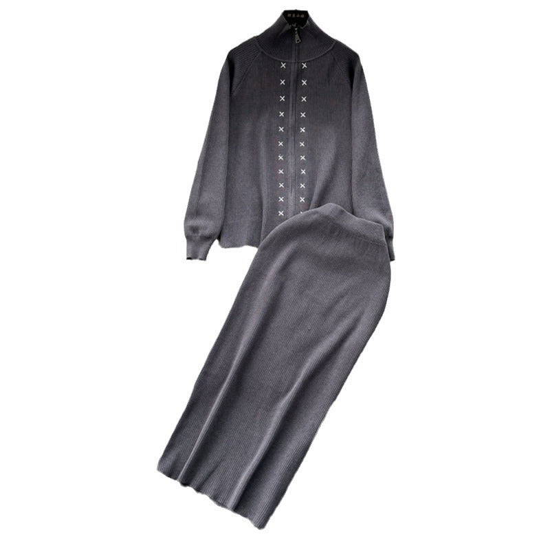 Elegant women's knit set with zipper Lune London